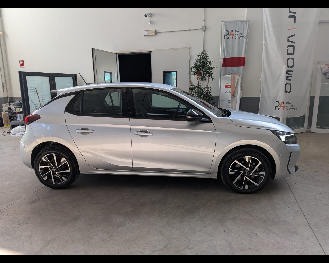 Foto OPEL Corsa 1.2 GS s&s 100cv