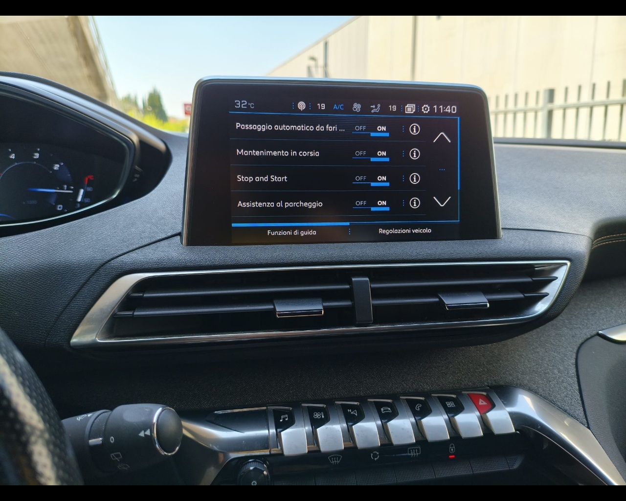 Foto PEUGEOT 3008 1.5 bluehdi GT Line s&s 130cv