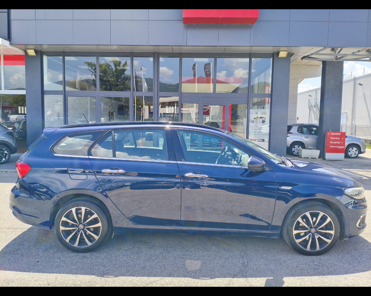 Foto FIAT Tipo SW 1.6 mjt Lounge s&s 120cv dct