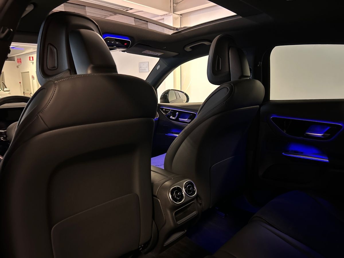 Mercedes GLC Coupé GLC 300 de 4Matic Plug-in hybrid Coupe AMG Line PREMIUM - 18