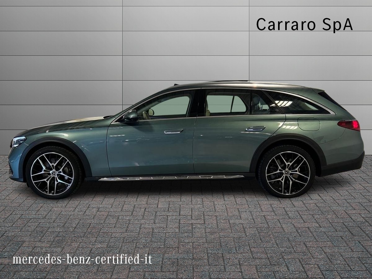 Mercedes Classe E Station Wagon Classe E Station Wagon All-Terrain 300 de Plug in hybrid Premium Plus 4Matic 9G-Tronic - 6
