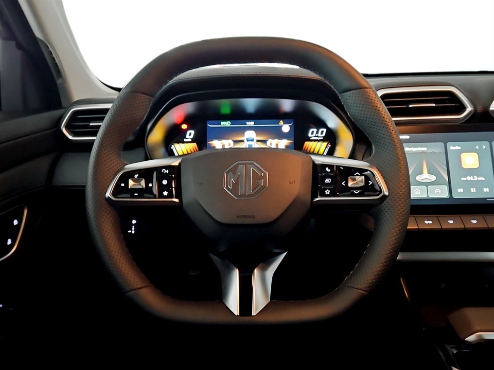 MG ZS 1.5 hybrid+ Luxury auto Ibrida usato - 11