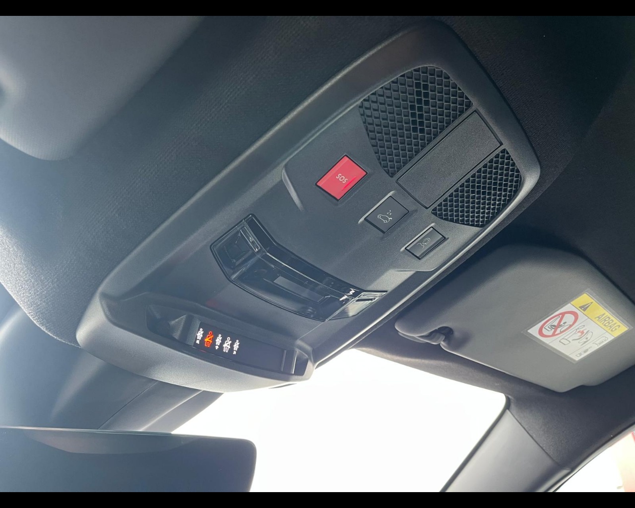 Foto ALFA ROMEO Junior Ibrida Ibrida Q4 1.2 136cv Hybrid Edct6