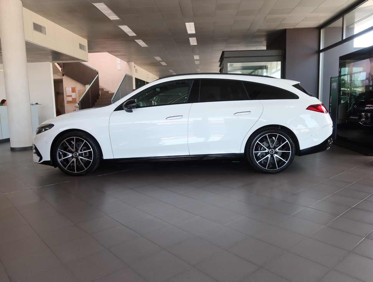 Mercedes CLA Shooting Brake Elettrica CLA Shooting Brake 250+ con tecnologia EQ Premium - 4
