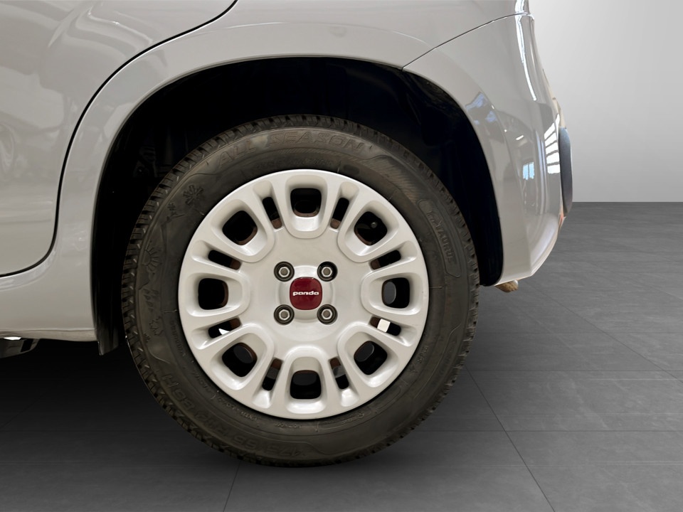 FIAT Panda 1.0 firefly hybrid s&s 70cv 5p.ti Ibrida usato - 18