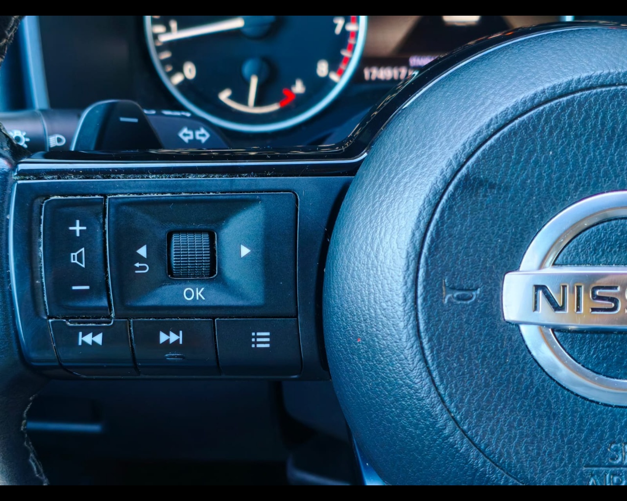 Foto NISSAN Qashqai 1.3 mhev N-Style 2wd 158cv xtronic