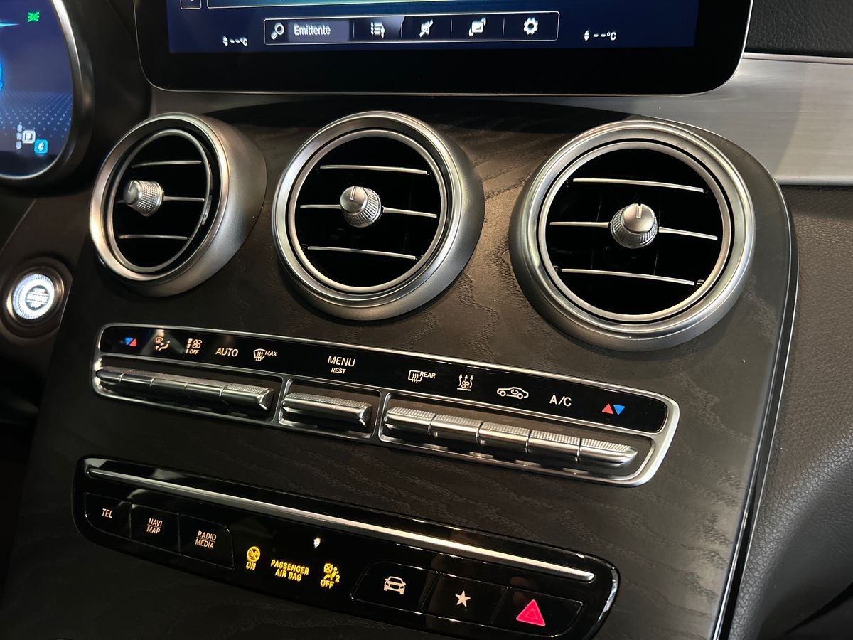 Mercedes GLC Coupé GLC Coupe 300 de Plug in hybrid (de EQ-POWER) Premium 4Matic 9G-Tronic Plus - 14