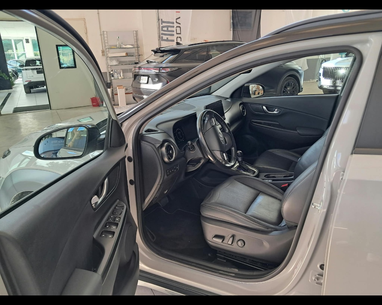 Foto HYUNDAI Kona 1.6 hev Exellence Premium Pack 2wd dct