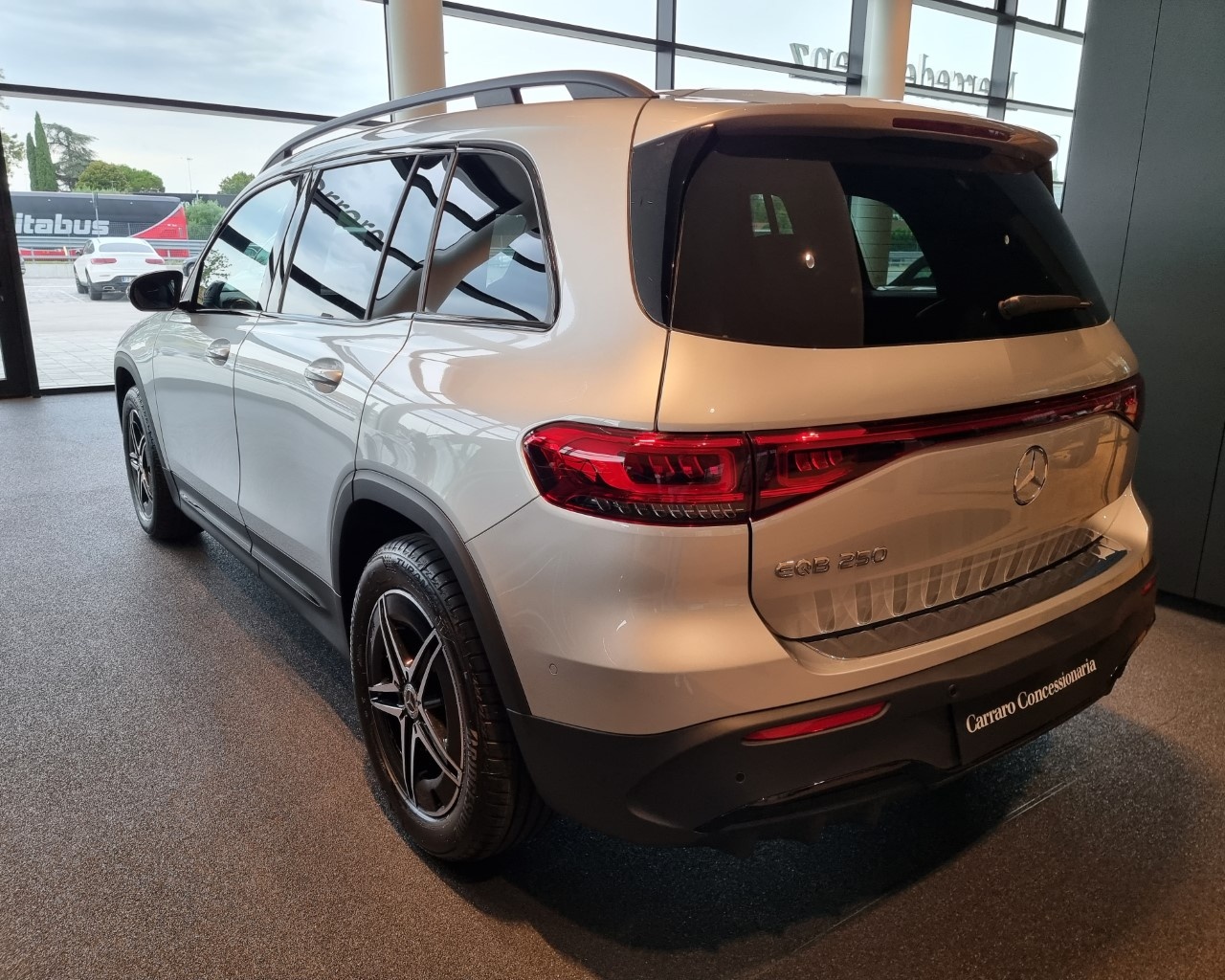 Mercedes EQB EQB 250 PREMIUM - 4