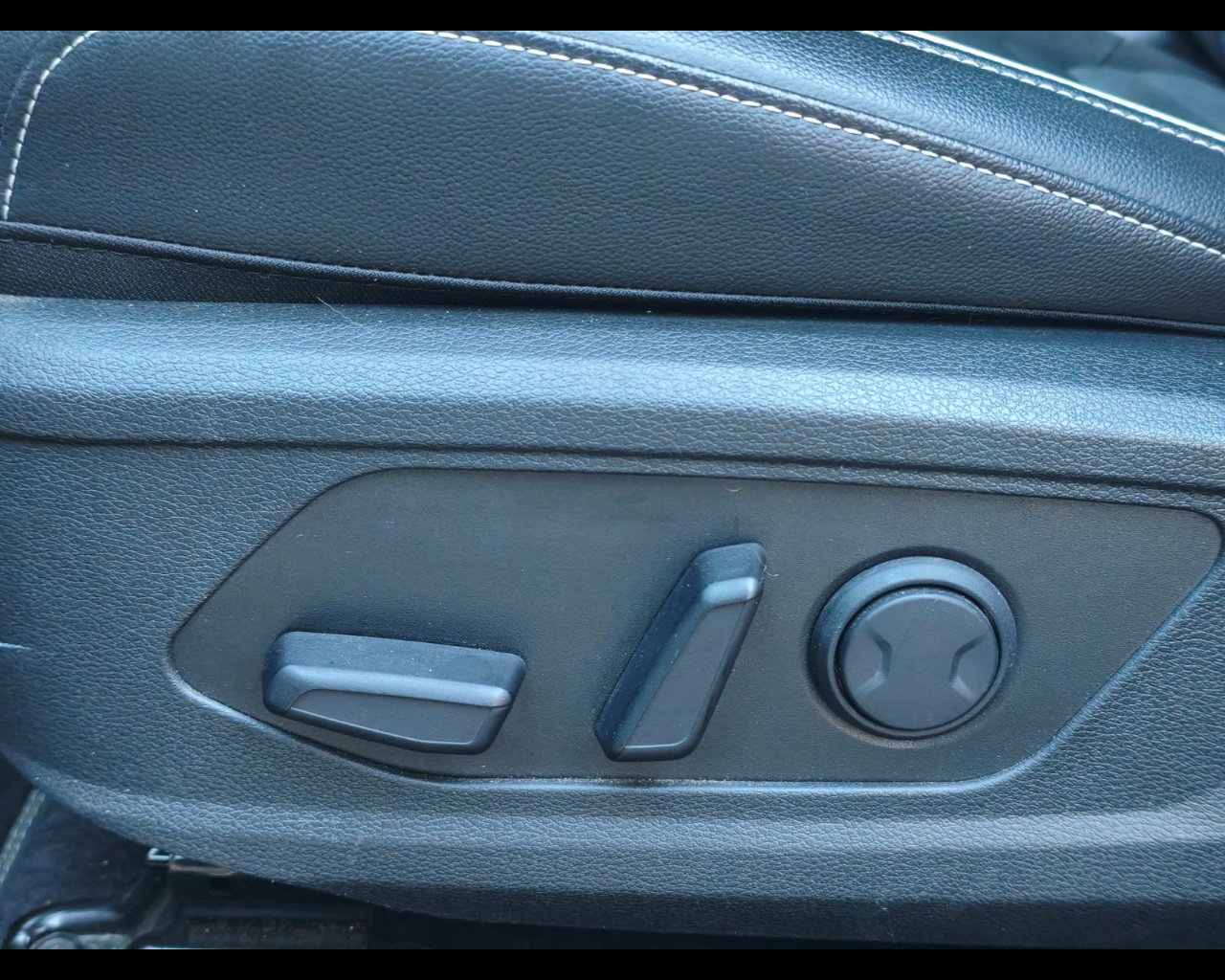 Foto KIA Sportage 1.6 tgdi hev GT-line Plus auto