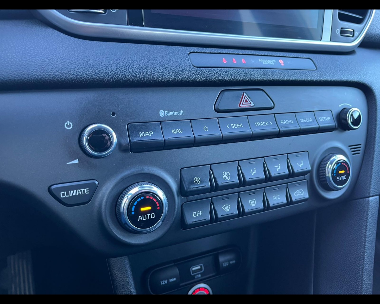 Foto KIA Sportage 1.6 Business Class ecogpl 2wd 126cv