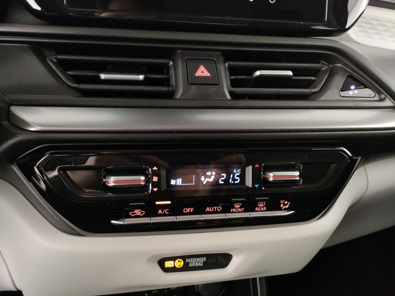 Suzuki Swift Nuovo Ibrido benzina Swift Porto Mantovano
