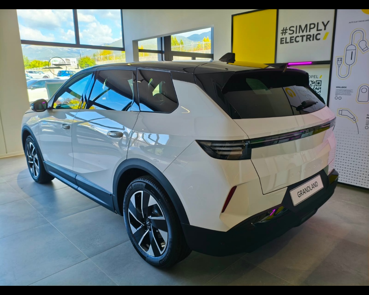 Foto OPEL Nuovo Grandland GS Hybrid 145CV Automatico