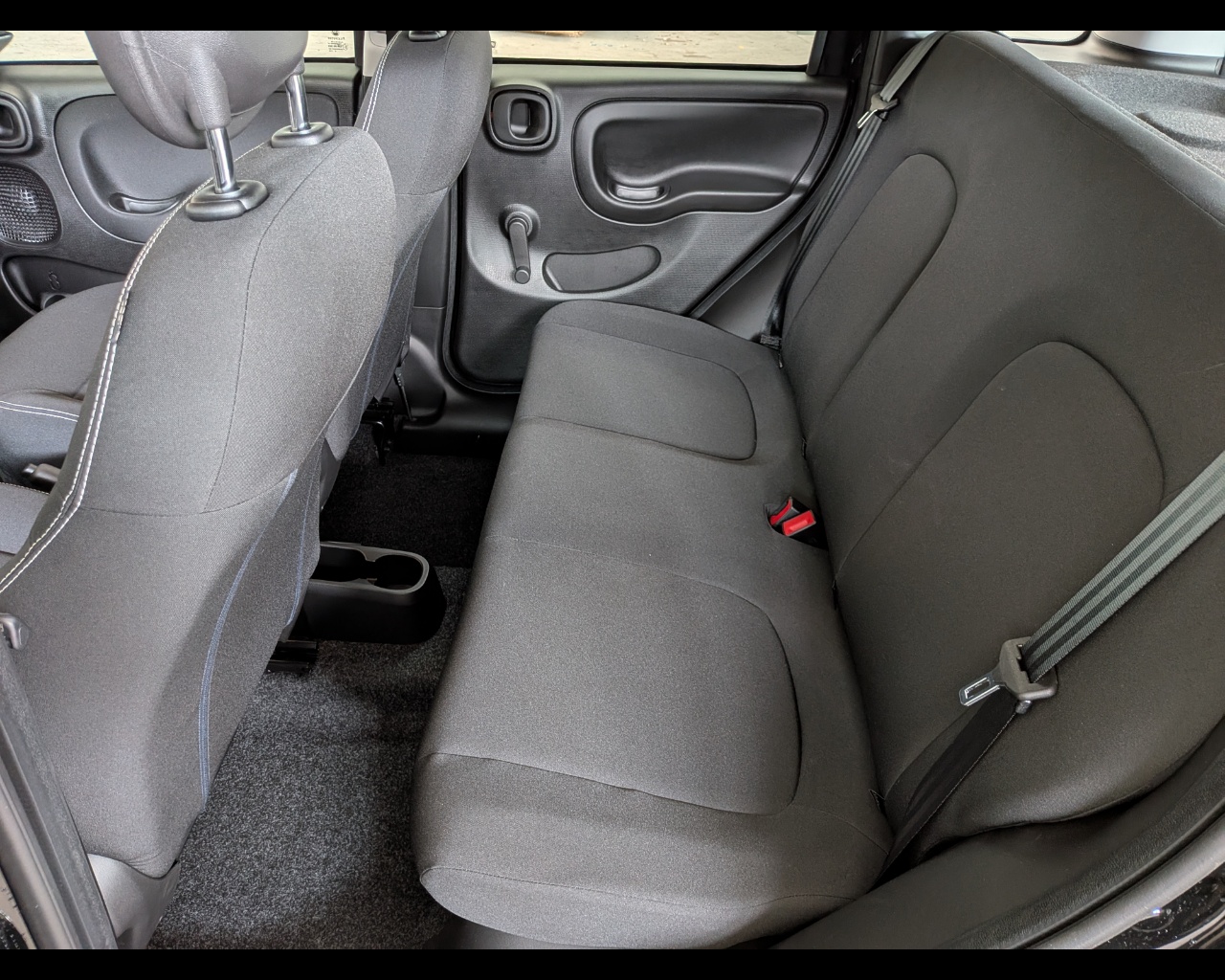 Foto FIAT Panda 1.0 firefly hybrid s&s 70cv 5p.ti