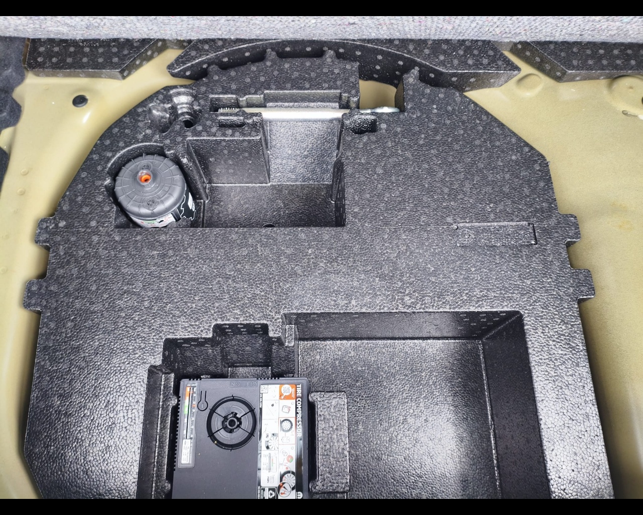 Foto CITROEN C3 1.2 puretech turbo Max 100cv s&s