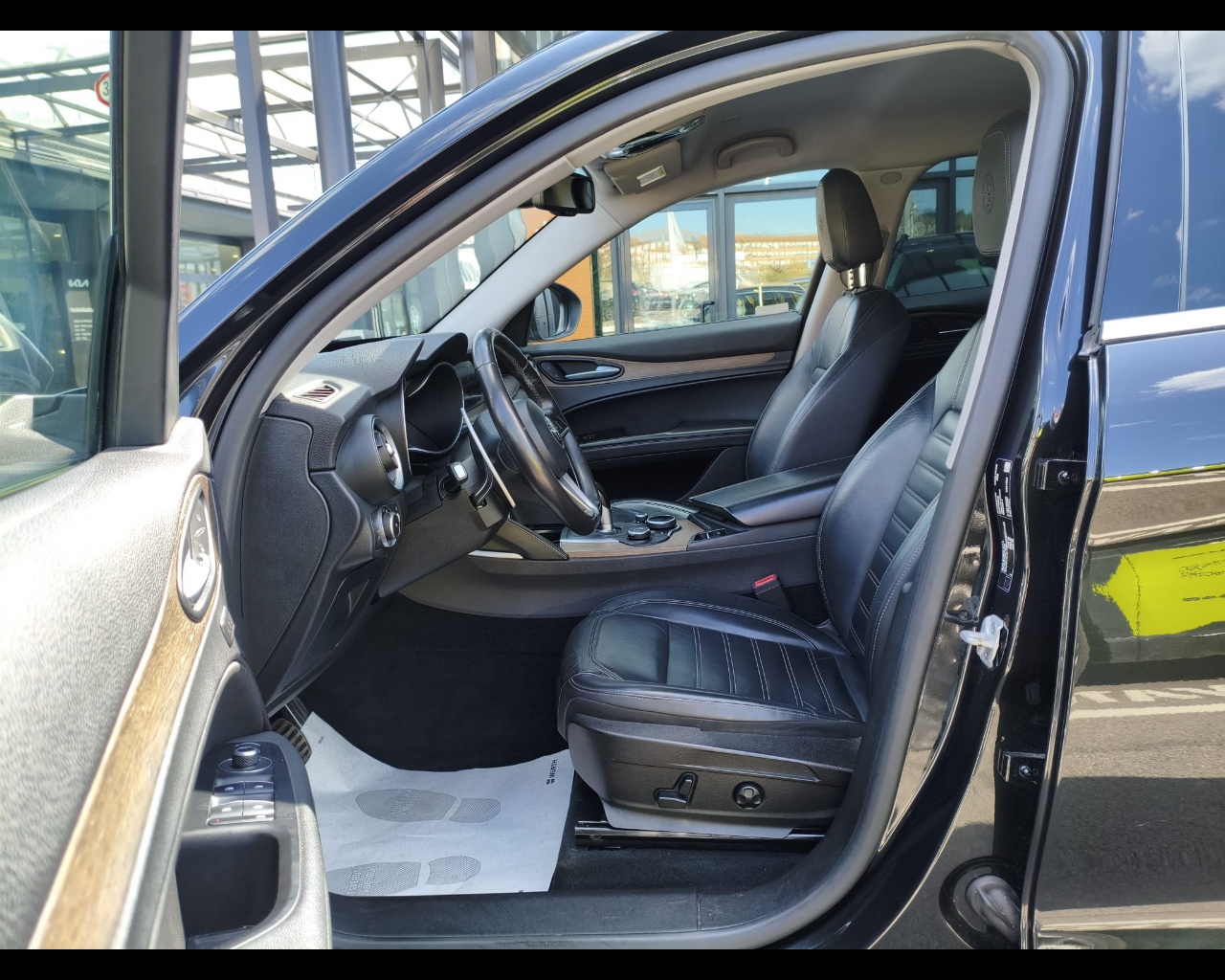 Foto ALFA ROMEO Stelvio 2.0 t First Edition Q4 280cv auto