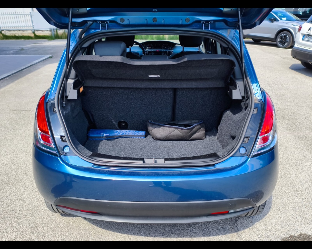 Foto LANCIA Ypsilon 1.2 Silver Gpl 69cv