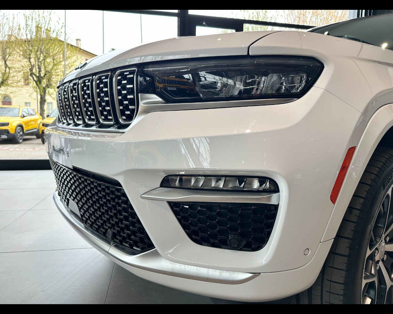 JEEP Grand Cherokee Plug-In HybridMy23 Summit Reserve 2.0 4xe Phev 380cv At8 Ibrida usato - 20