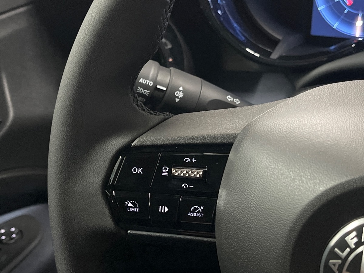 Alfa Romeo Junior Nuovo Ibrido benzina Junior Verona