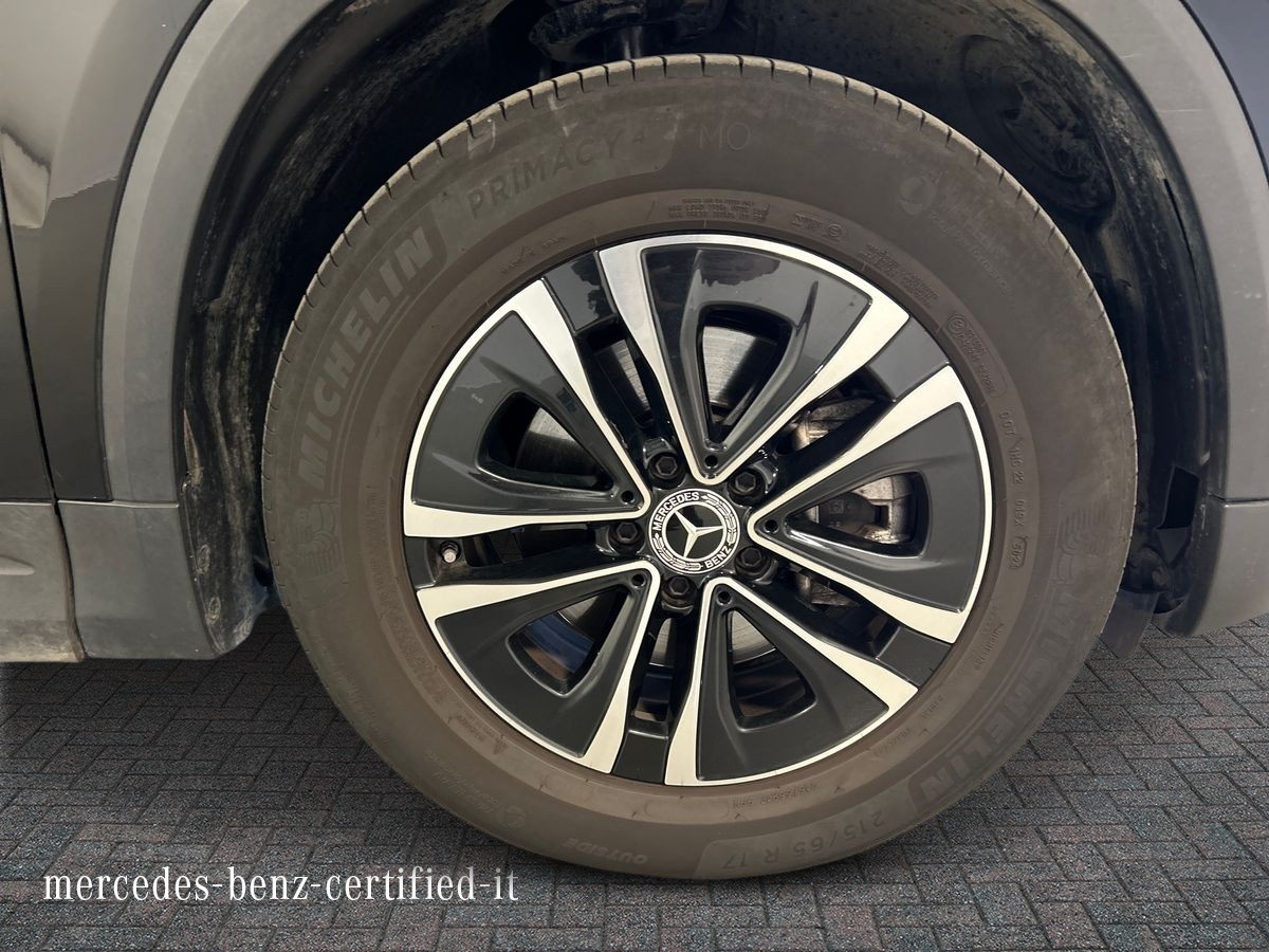 Mercedes  GLA 180 D Advanced 8G-DCT - 17