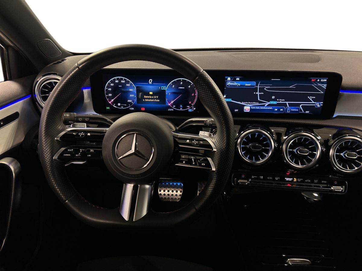Mercedes  Classe A 180 D Advanced Plus AMG Line 8G-DCT - 11