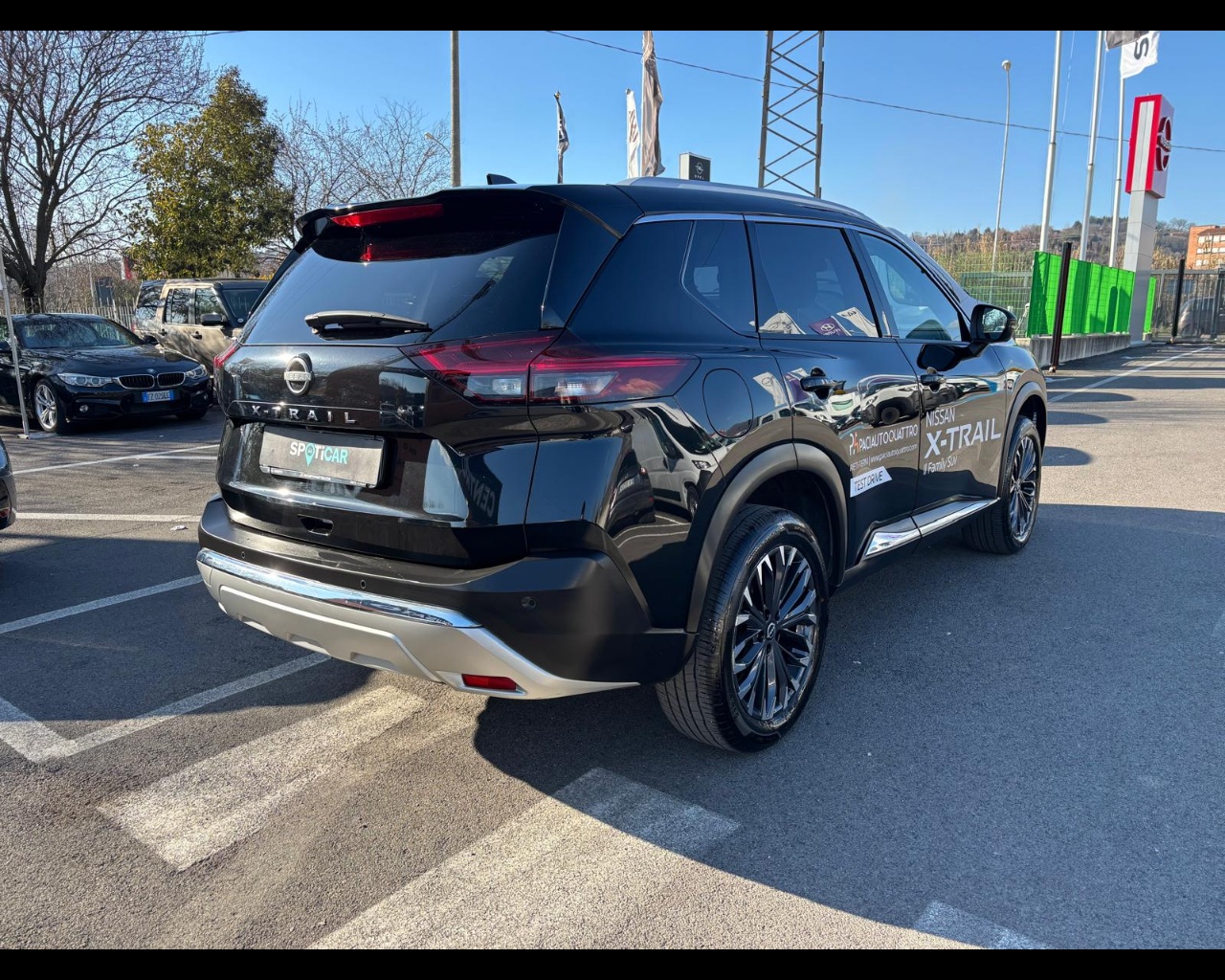 Foto NISSAN X-Trail TEKNA 2WD