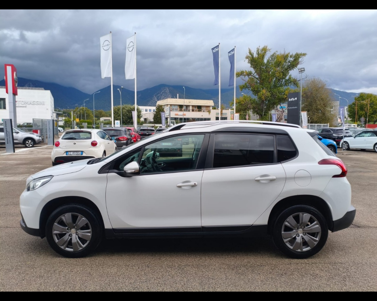 Foto PEUGEOT 2008 1.6 bluehdi Active 100cv 
