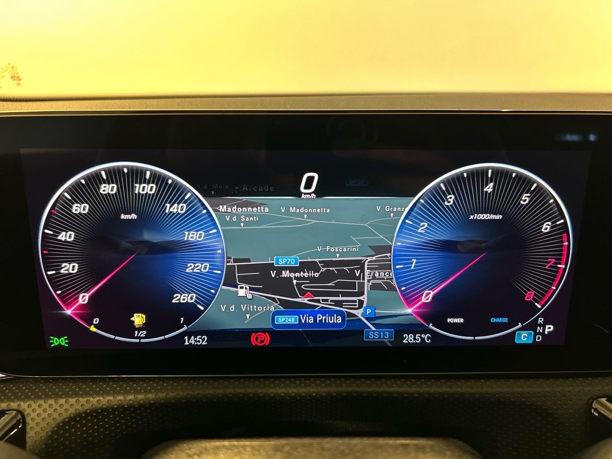 Mercedes  Classe A 180 Advanced Plus AMG Line 7G-DCT - 13