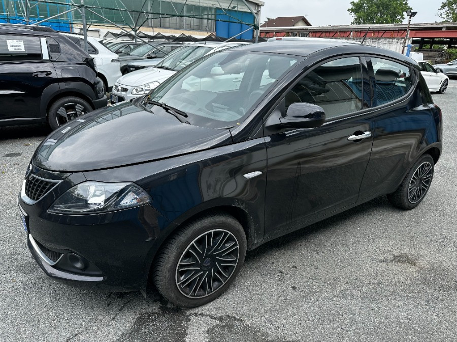 LANCIA Ypsilon Ypsilon 1.0 firefly hybrid Gold s&s 70cv