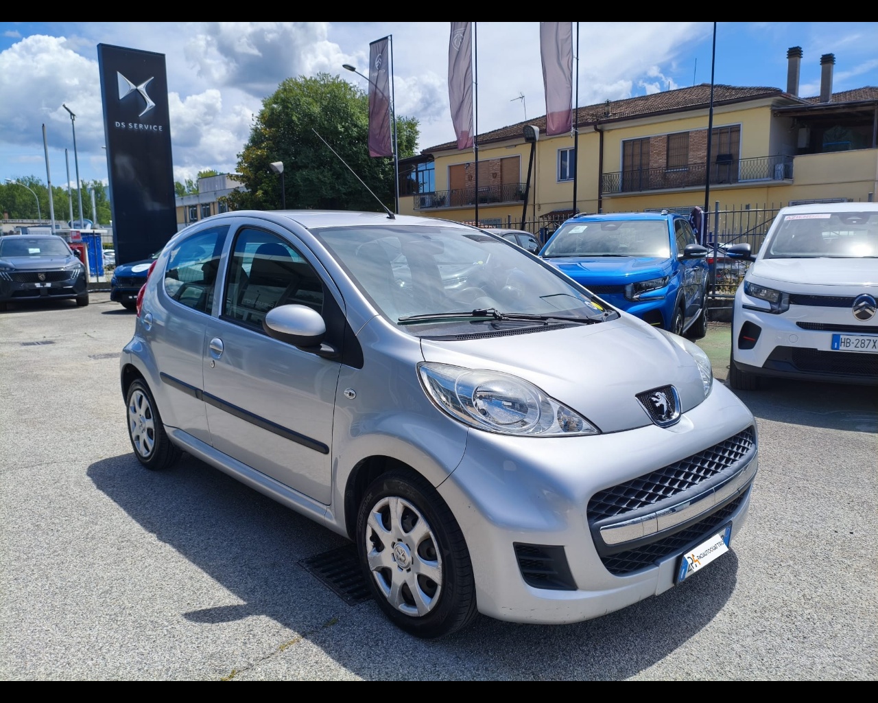 Foto PEUGEOT 107 1.0 12v Access (desir) 5p FL