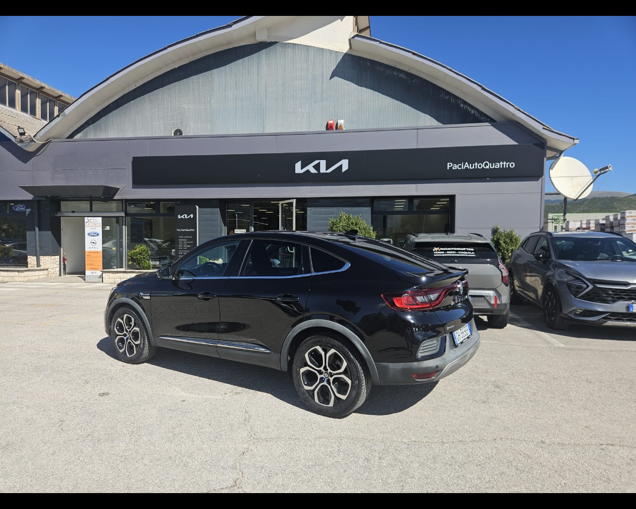 Foto RENAULT Arkana 1.6 E-Tech hybrid Intens 145cv