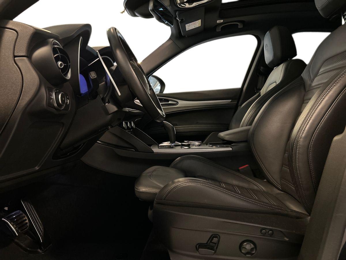 Alfa Romeo Stelvio Stelvio 2.2 Turbo 210cv Veloce Q4 AT8 - 10