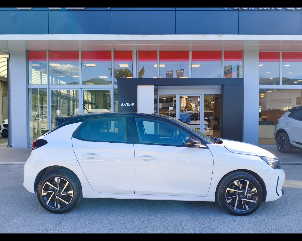 Foto OPEL Corsa 1.2 hybrid GS 100cv dct6