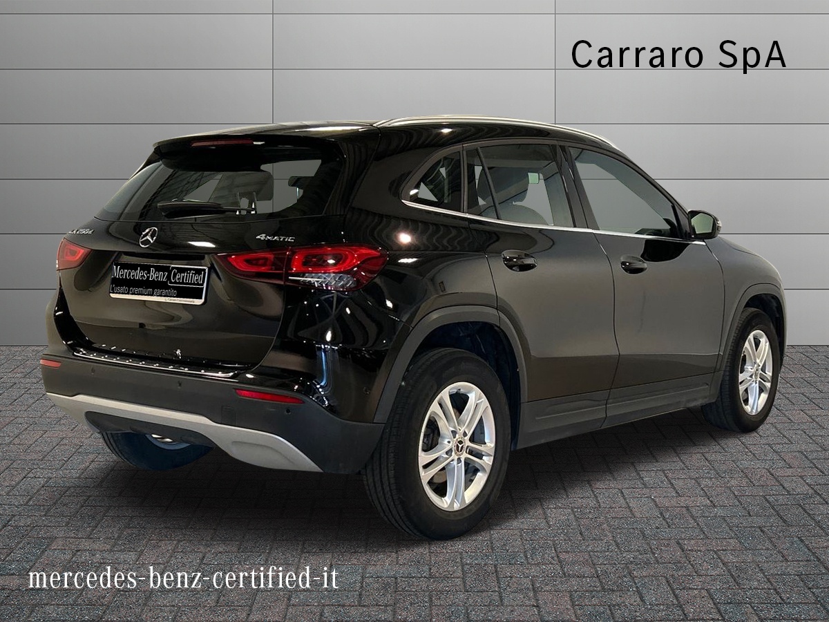 Mercedes GLA GLA 200 D Sport 4Matic 8G-DCT - 2