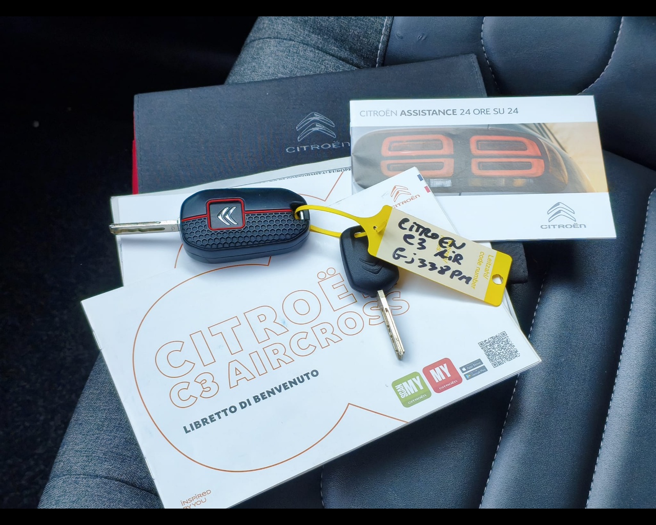 Foto CITROEN C3 Aircross 1.5 bluehdi Shine s&s 120cv eat6