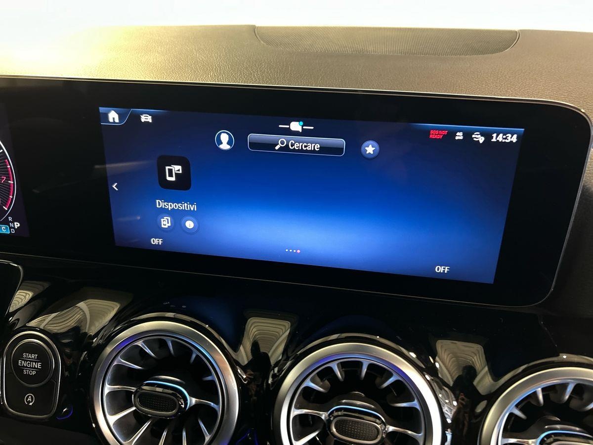 Mercedes  GLA 180 AMG Line Advanced Plus 7G-DCT - 12