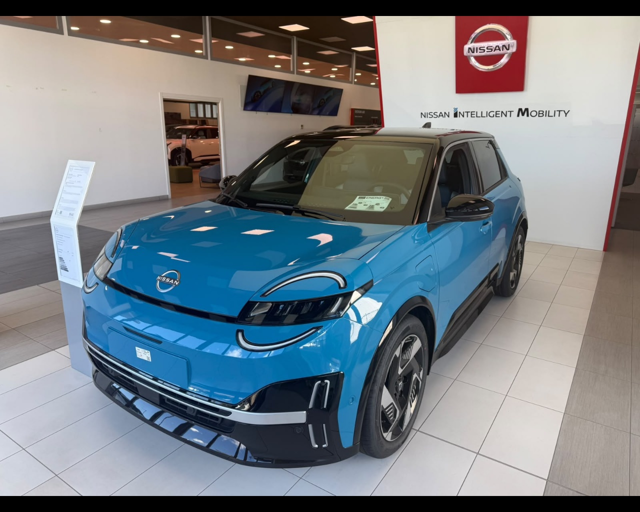 NISSAN NUOVA MICRA EVOLVE 52 KW/H 5P Usata