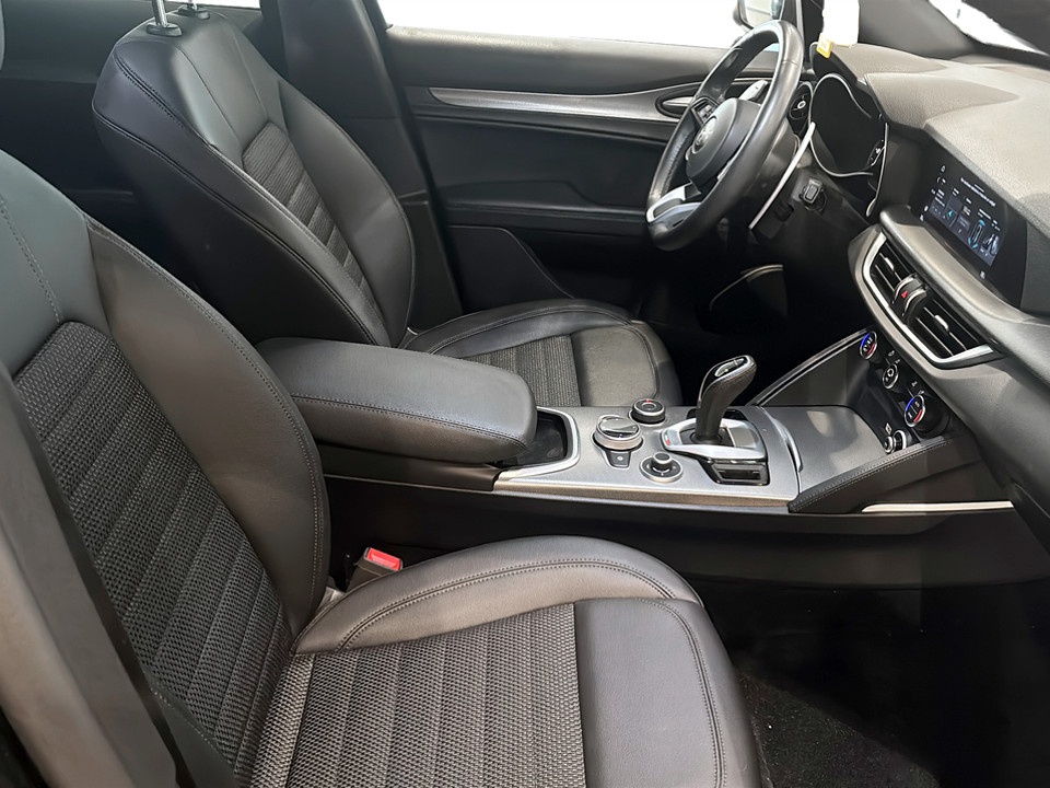 ALFA ROMEO Stelvio 2.2 t Sprint Q4 190cv auto Diesel usato - 13