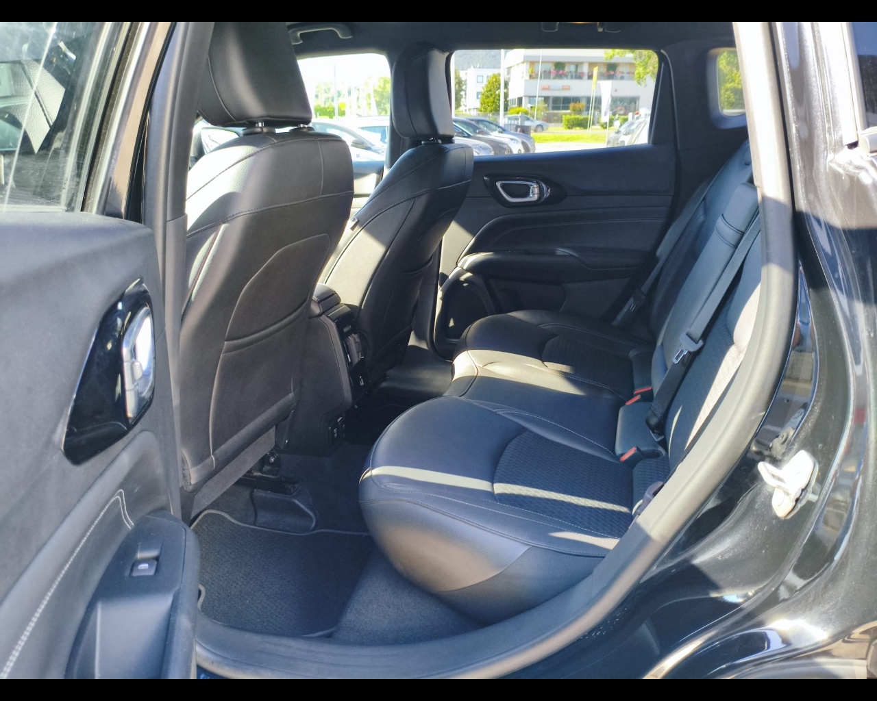 Foto JEEP Compass 1.6 mjt 80 Anniversario 2wd 130cv