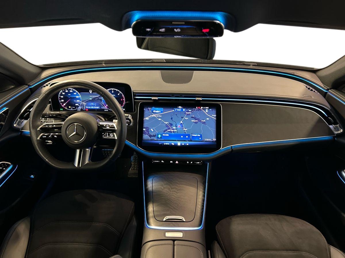 Mercedes  Classe E Station Wagon 220 d AMG Line Advanced 4Matic 9G-Tronic - 9