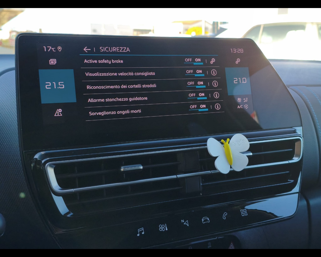 Foto CITROEN C5 Aircross 1.5 bluehdi Shine s&s 130cv eat8