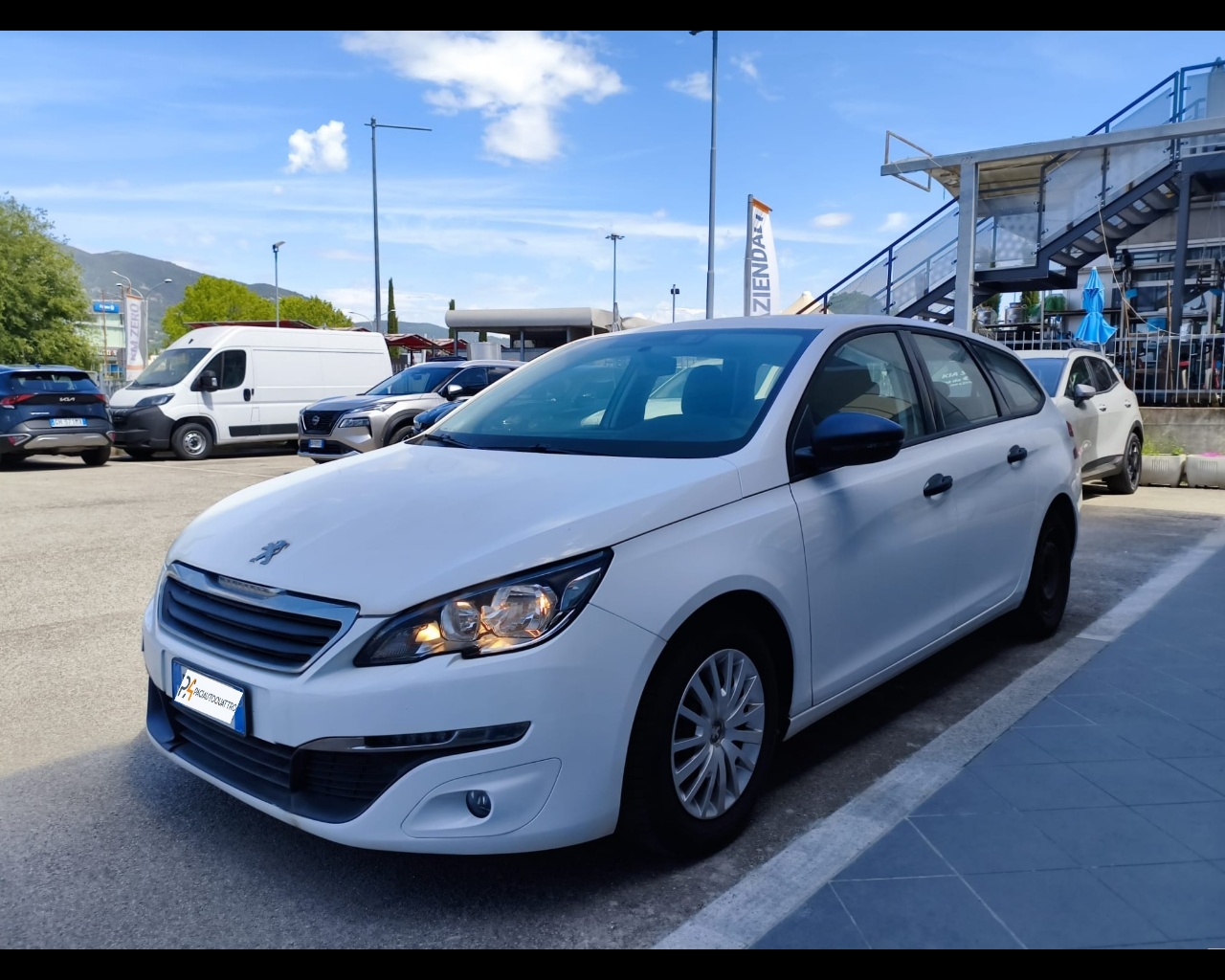 PEUGEOT 308 SW 1.6 bluehdi Access s&s 100cv Usata
