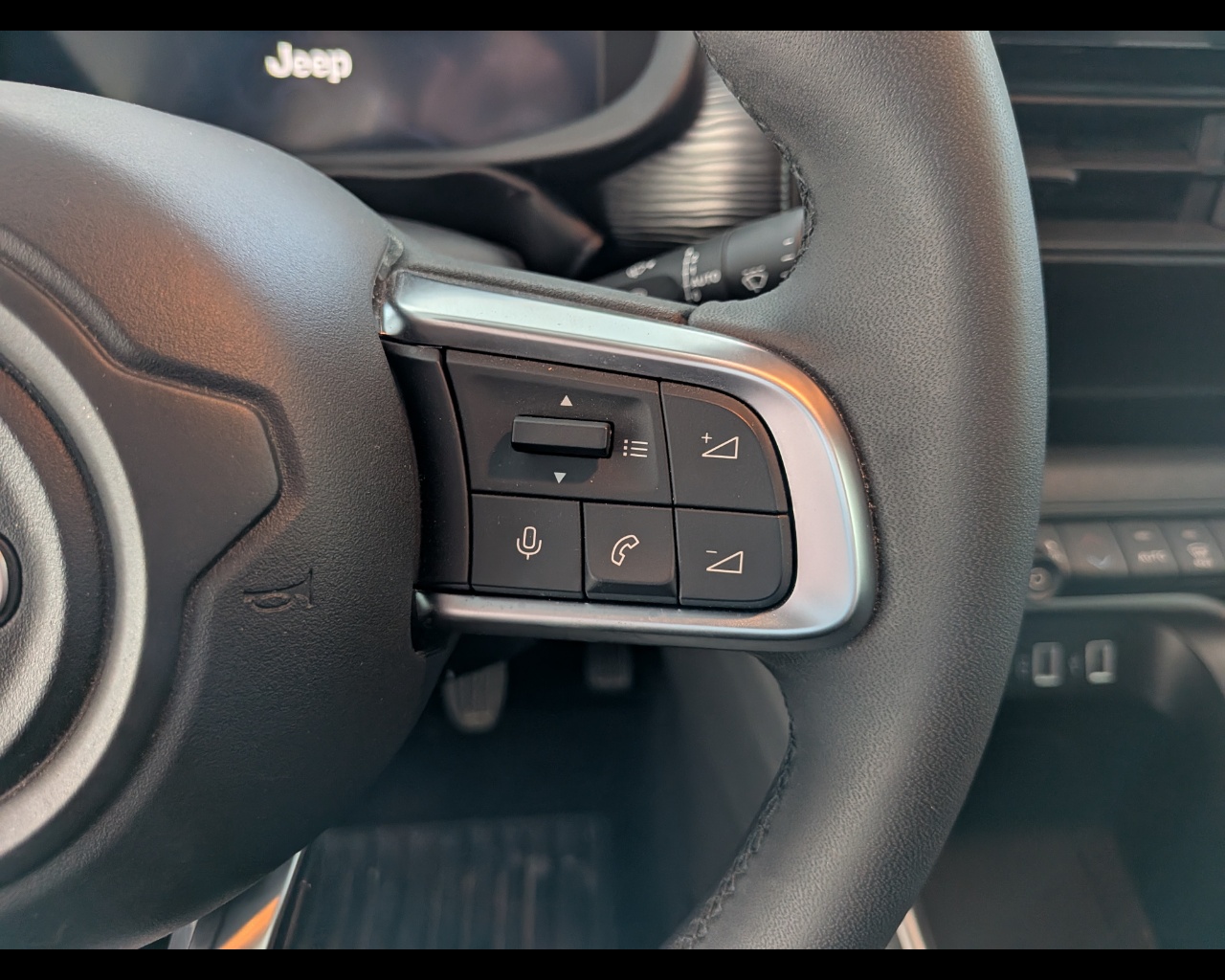 Foto JEEP Avenger 1.2 turbo Altitude fwd 100cv