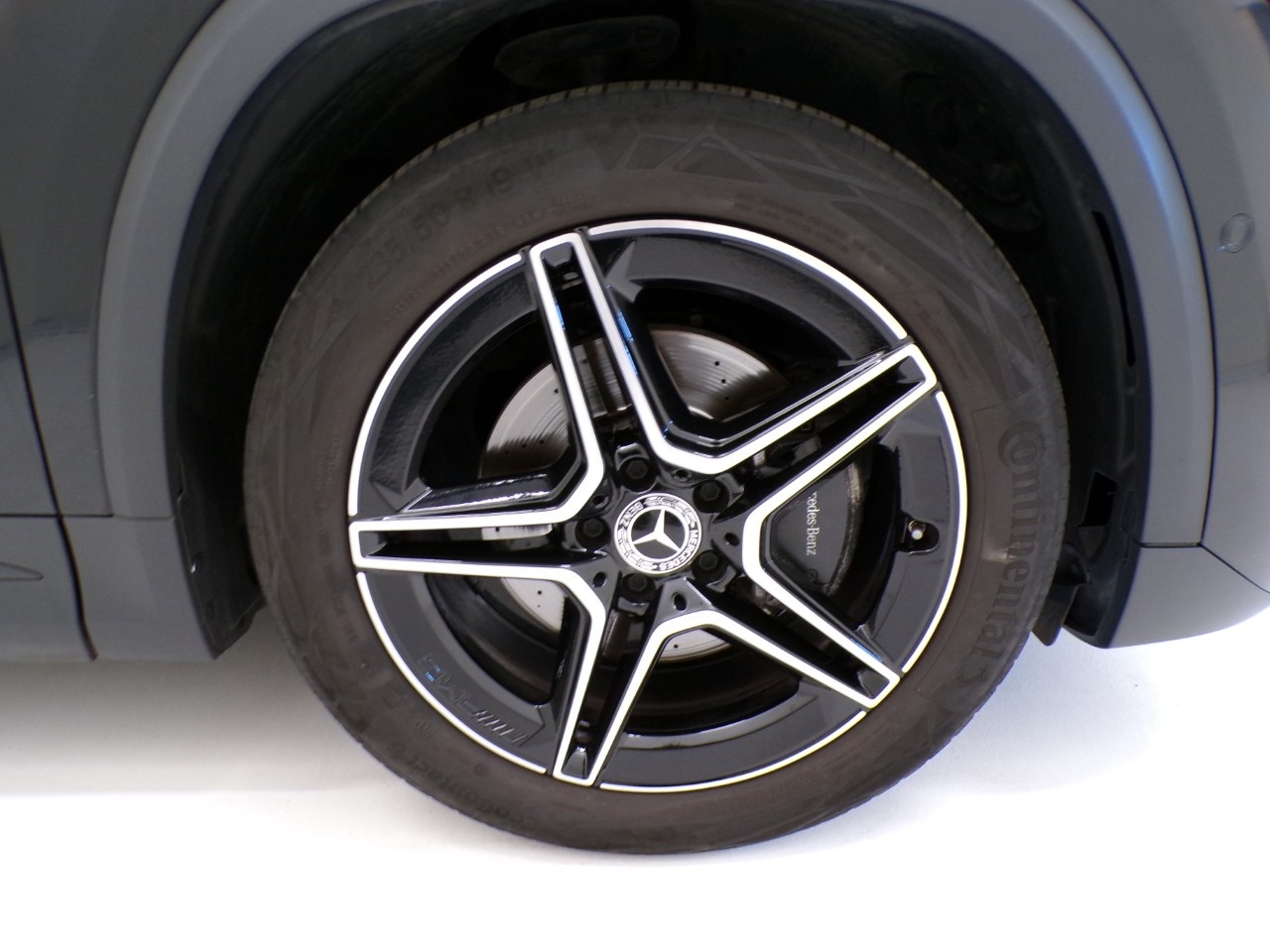 Mercedes GLA GLA 200 D Premium 8G-DCT - 4