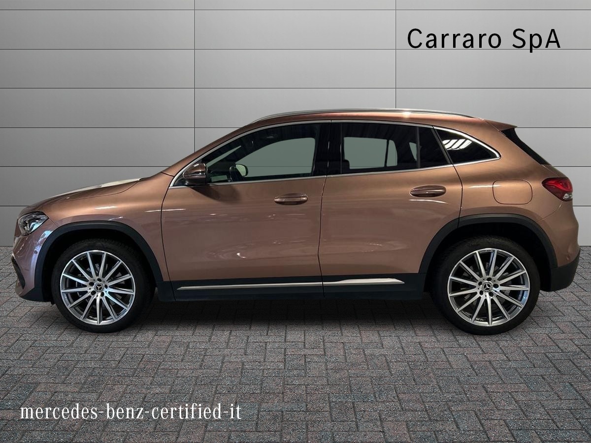 Mercedes GLA GLA 250 e Plug in hybrid (e EQ-POWER) Premium Speedshift DCT AMG 8G - 6