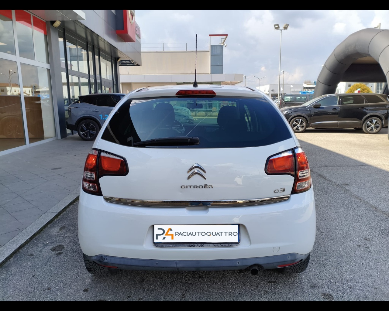 Foto CITROEN C3 1.2 puretech Exclusive 82cv E6