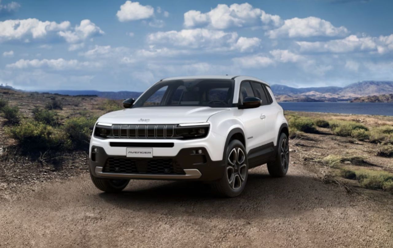 Jeep Avenger E-Hybrid Avenger Summit 1.2 110cv Dct Mhev