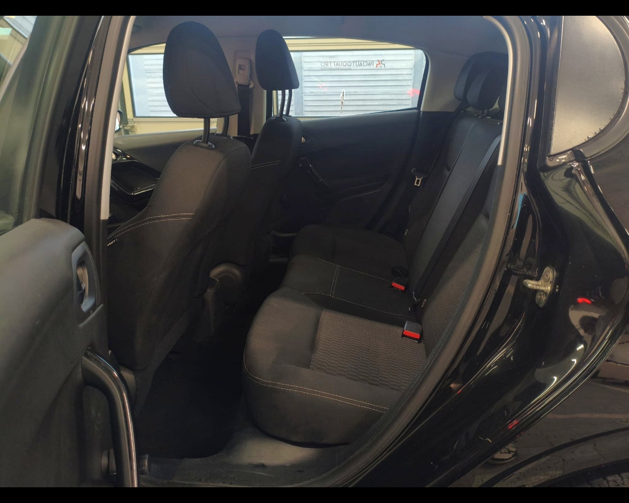 Foto PEUGEOT 208 5p 1.2 puretech Access 82cv