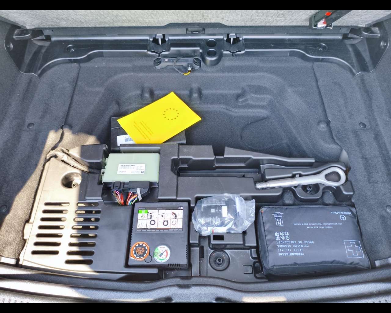 Foto MERCEDES B 180 d Progressive Advanced auto
