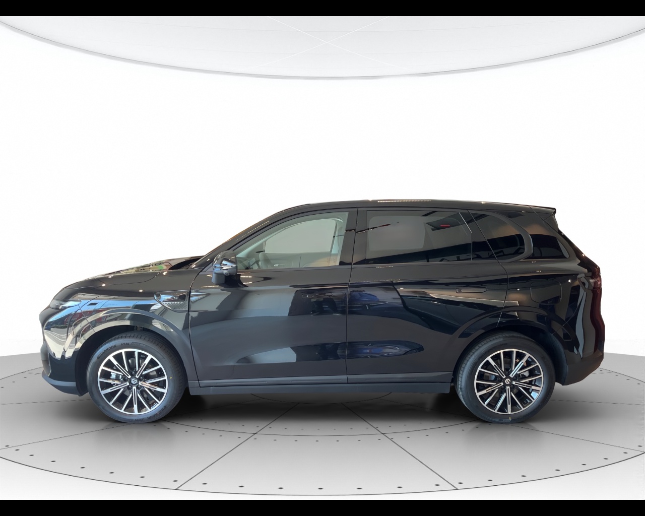 Leapmotor B10 Nuovo Ibrido benzina B10 Verona